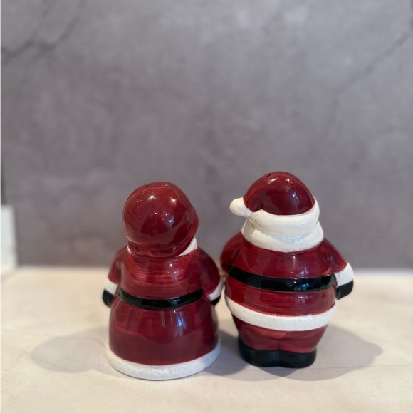 Festive Santa and Mrs. Claus Figurine Set - Picture 4 of 4